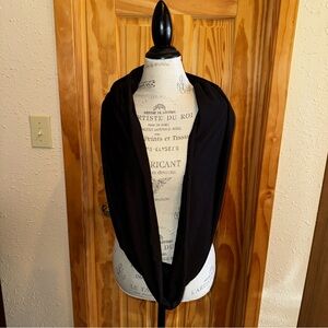 Beyond Yoga Black Infinity Scarf with Hidden Zipper Pocket